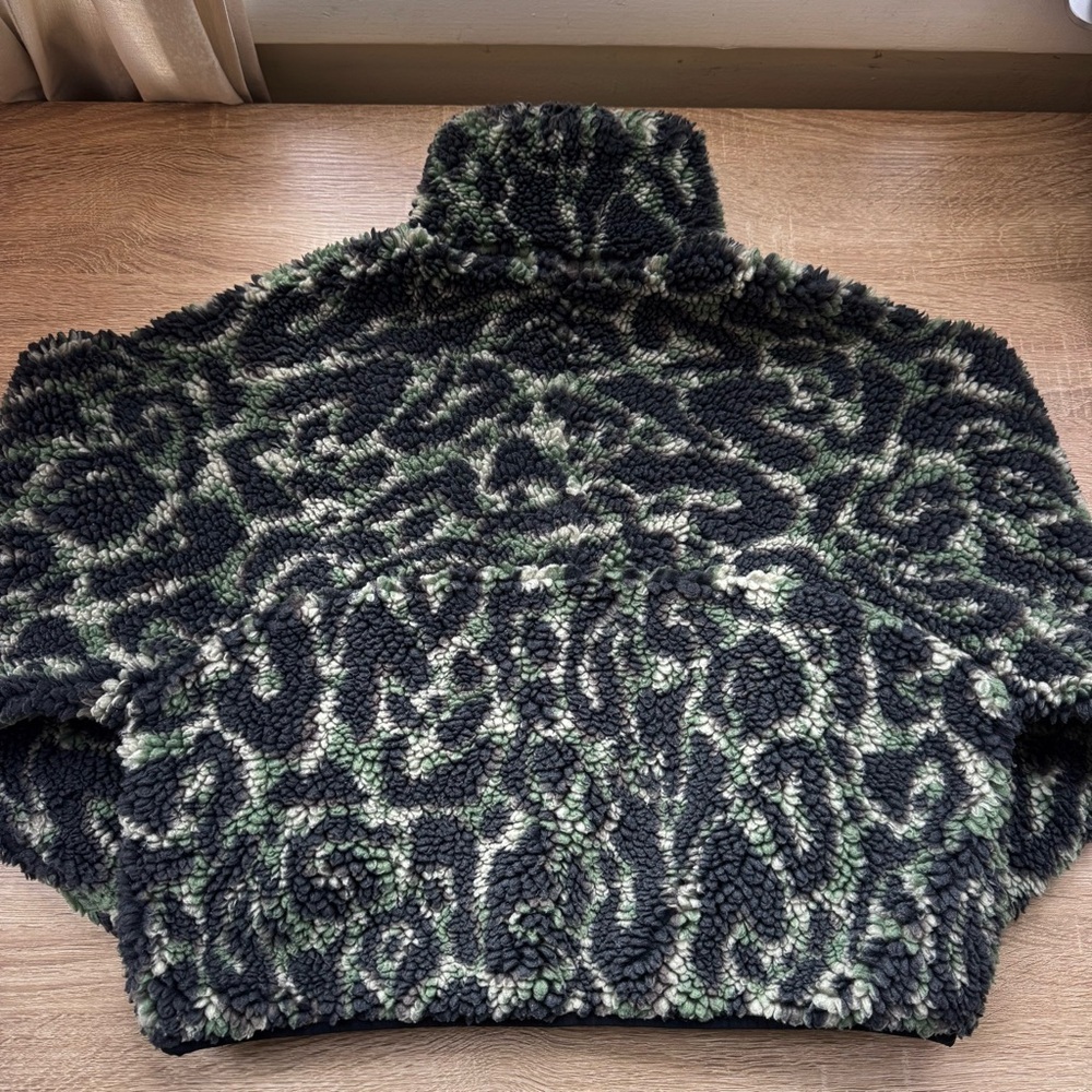Aritzia TNA Half Zip Rush Polar Fleece Pullover Jacket Green Print Medium - Picture 11 of 12